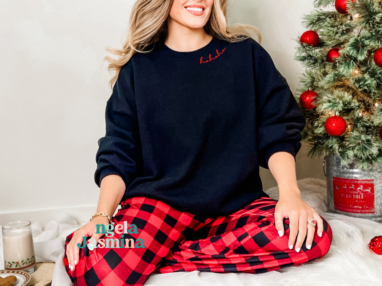 Hohoho Collar Embroidered sweatshirt